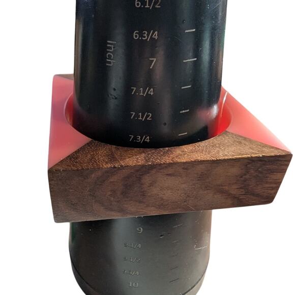 Vintage Modernist Wood & Peachy Resin Square Bangle Bracelet - Picture 4 of 5